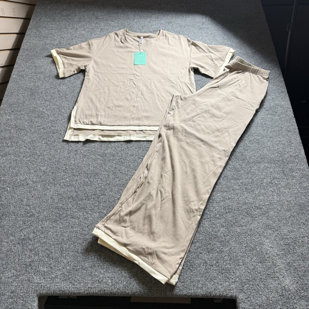 Neutral Beige 2 Piece Lounge Set Oversized Crop Tee & Wide Leg Pants NWT Medium